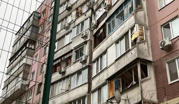 Росіяни масовано атакували Дніпропетровщину безпілотниками: пошкоджено інфраструктуру, приватні будинки та три багатоповерхівки. ФОТОрепортаж