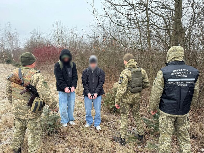Двох порушників кордону затримали на Волині