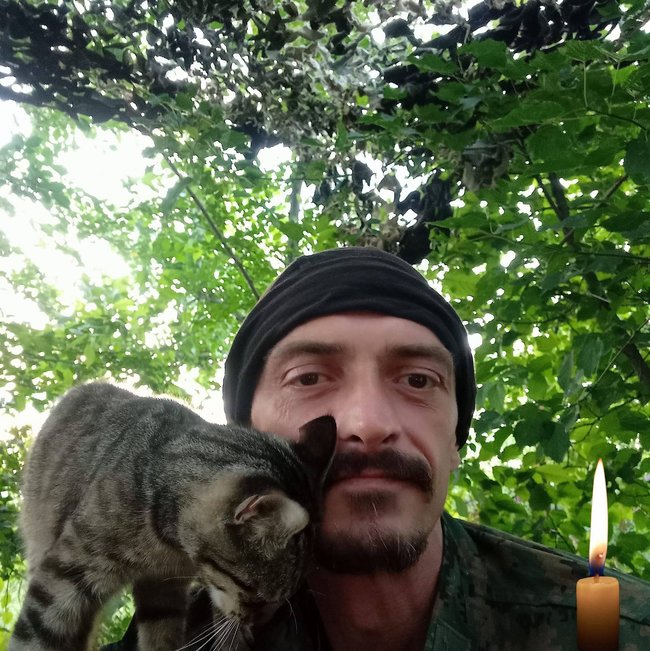 Учора від кулі російського снайпера поблизу Золотого загинув воїн 24-ї ОМБр Володимир Яськів 01