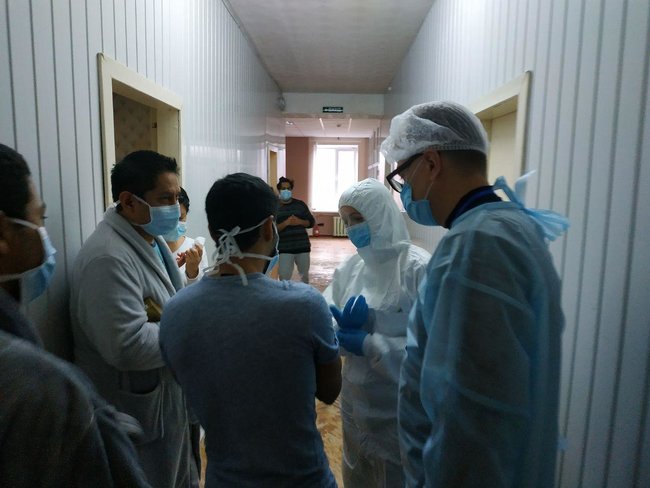 Skaletska first met with evacuated from Wuhan 01