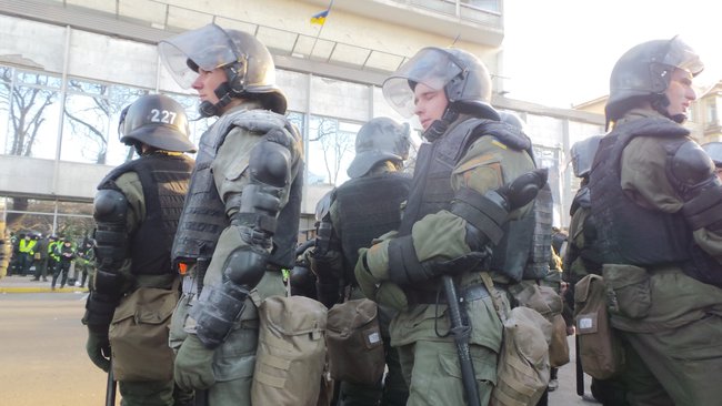 Поліція: Затримано найактивніших учасників акції під Радою, намети демонтовано 06
