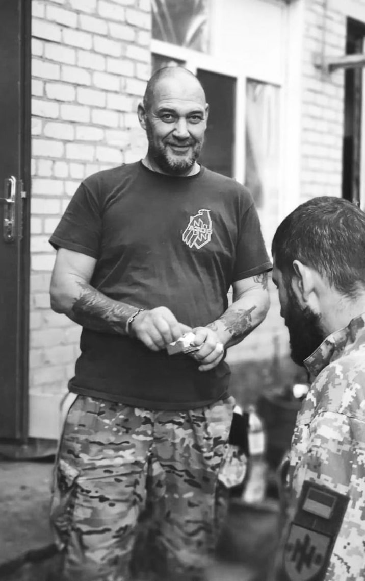 На фронті загинув боєць 98-го батальйону Азов Дніпро Олег Русак Моряк 01 На фронті загинув боєць 98-го батальйону Азов Дніпро Олег Русак Моряк 01