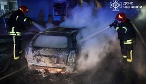 Наслідки ворожого обстрілу Одеси: загинув чоловік, є поранені, пошкоджена 24-поверхівка. ФОТОрепортаж