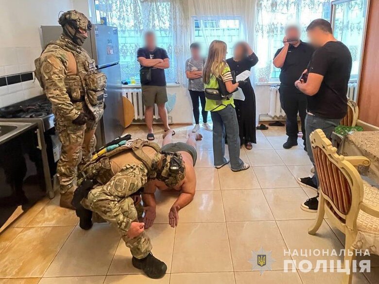 Викрито злочинне угруповання, яке ошукало військових на 46 млн грн