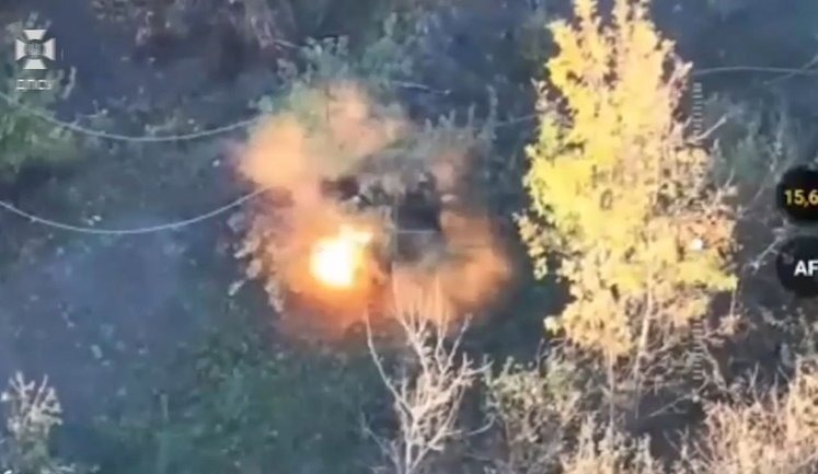 ДПСУ ліквідувала ворога разом із технікою: окупанти тікали між деревами. ВIДЕО