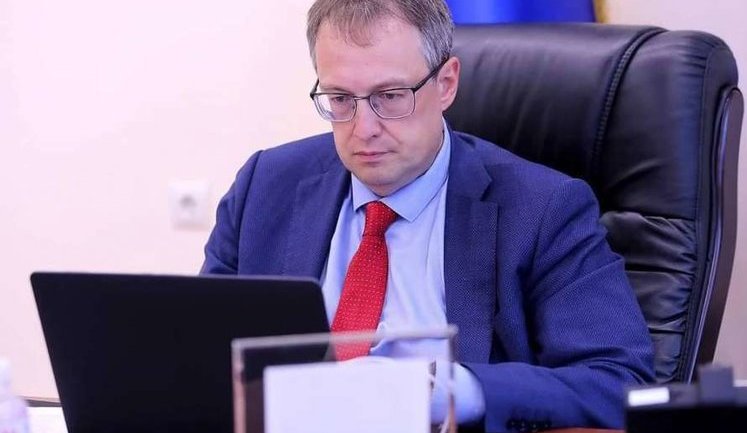 Геращенко призвал Раду усилить уголовную ответственность за нарушение авторских прав
