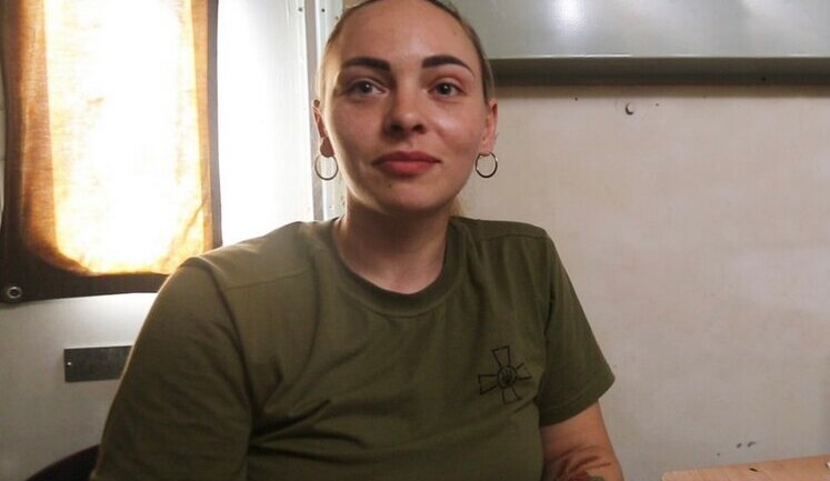 Оператор РЛС Елена оставалась на позиции, даже когда рядом взрывались "Калибры". ФОТО