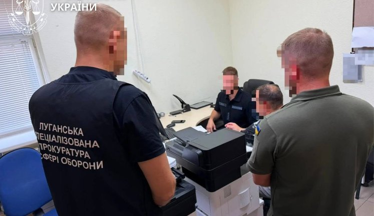 Нарахували понад 4,3 млн грн "бойових": повідомлено про підозру трьом колишнім військовослужбовцям, - прокуратура. ФОТОрепортаж