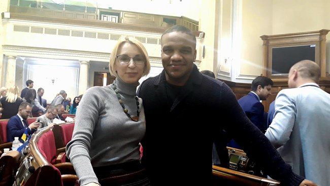 Слуга народа Лиза Богуцкая: Из-за рекомендаций и действий Ермака курс движения страны стал поворачивать не туда 03