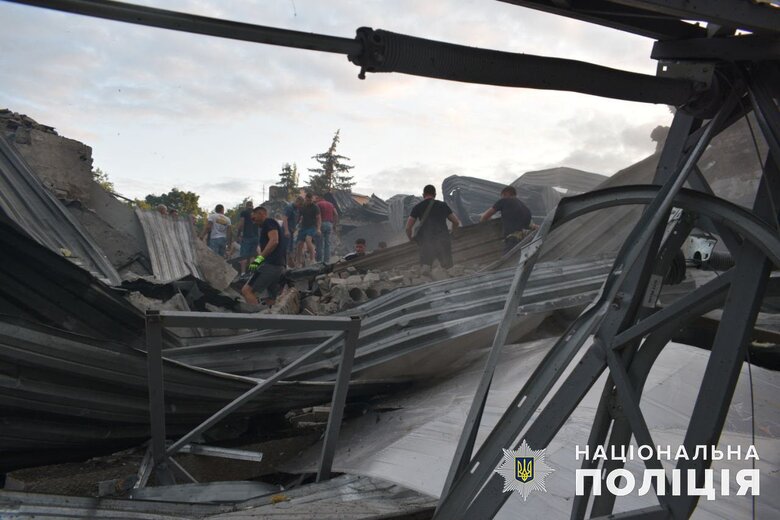 Внаслідок обстрілу Краматорська загинуло четверо людей, у тому числі 17-річна дівчина 10