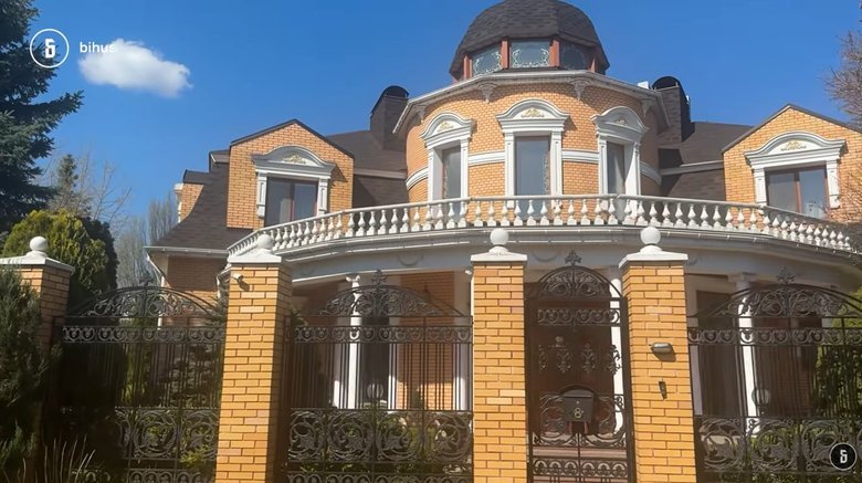 Нардеп Игорь Негулевский арендует 800-метровый особняк в Козине