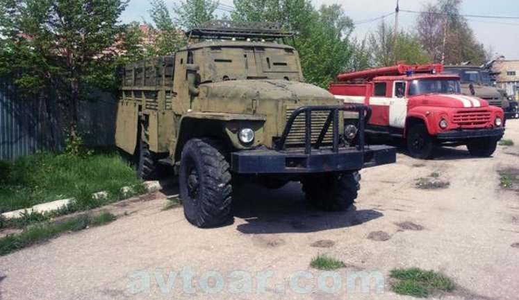 Минобороны России разворовало уникальный музей советского автомобилестроения. Министр украл машину Гагарина. ФОТОрепортаж