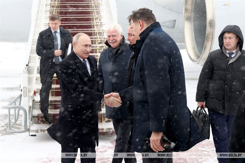 Putin flew to Minsk for the CSTO summit and met with Lukashenko 02
