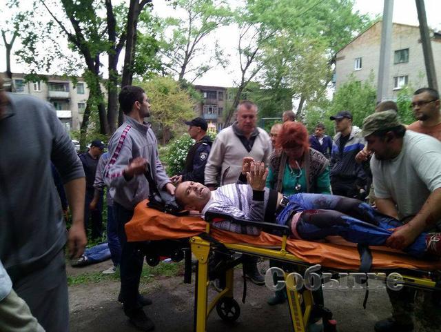 В Каменском таксисту прострелили ноги. К конфликту может быть причастен телохранитель Яроша, - СМИ 09 В Каменском таксисту прострелили ноги. К конфликту может быть причастен телохранитель Яроша, - СМИ 09