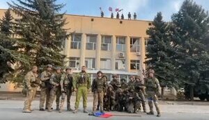 Населений пункт Лиман визволено та взято під контроль, - воїни 81-ї ОАБр та батальйону ім. Кульчицького записали відео із центру міста. ВIДЕО