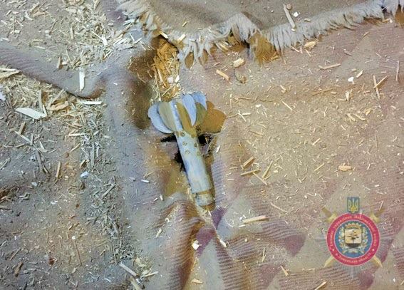 Russian militants mortar-shelled Avdiivka, hit private house, - National Police 04