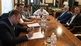 США трусят Коломойского, чтобы разбудить Зеленского