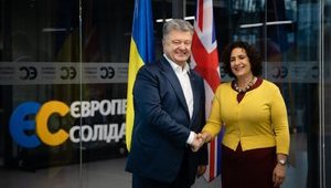 Порошенко встретился с послом Великобритании: "Нужна предметная дискуссия о перспективах присоединения Украины к НАТО"