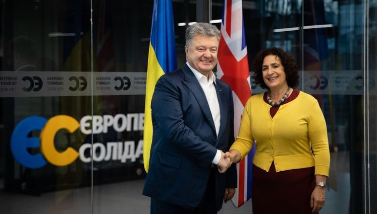 Порошенко встретился с послом Великобритании: "Нужна предметная дискуссия о перспективах присоединения Украины к НАТО"
