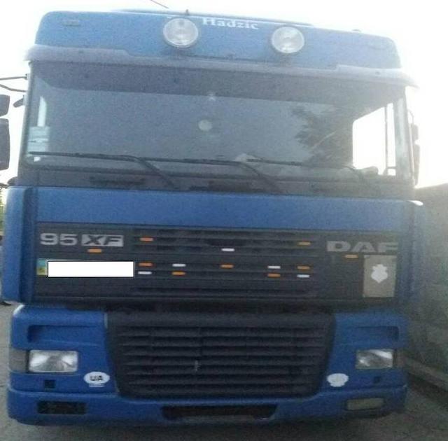 Прикордонники затримали на Одещині вантажівку з радіоактивною деревиною 01 Прикордонники затримали на Одещині вантажівку з радіоактивною деревиною 01