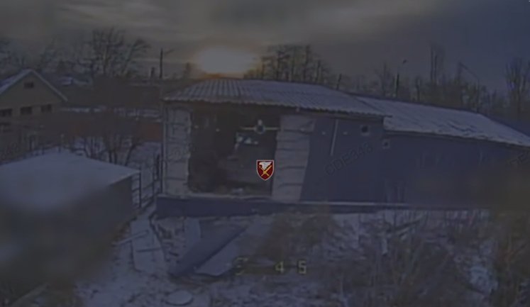 Ukrainian soldiers destroyed enemy Nona-S self-propelled artillery unit in Pokrovsk. VIDEO