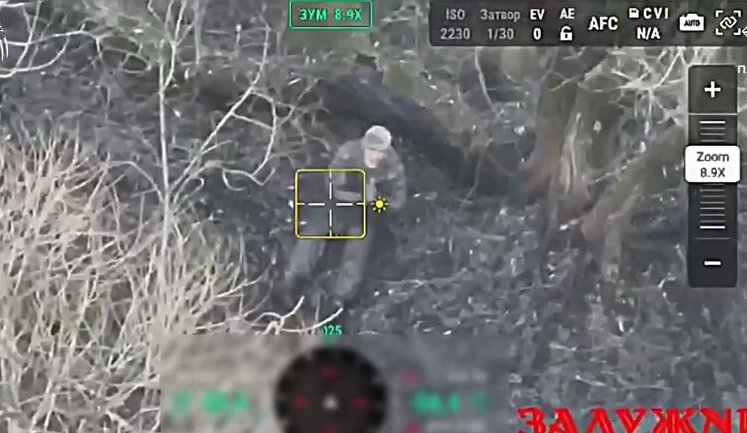 Occupiers opened fire on Russian soldier who wanted to surrender to our fighters. VIDEO