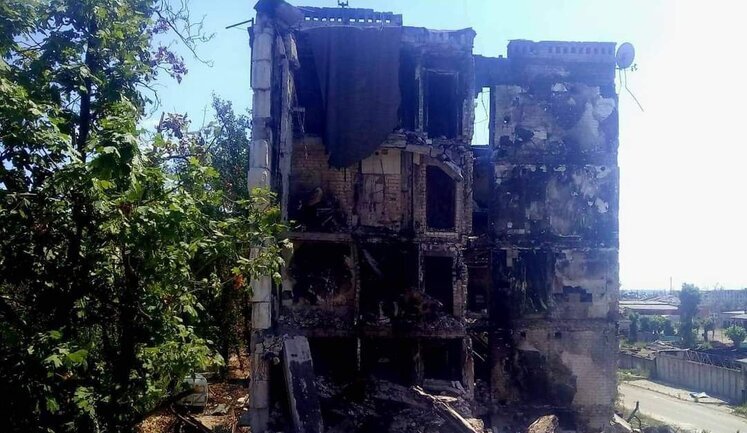 Russians are entrenched in Lysychansk region, city is on fire, - Haidai. PHOTO