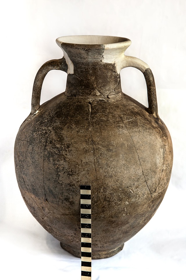 Археологи знайшли нерозграбоване поховання скіфського воїна віком близько 2,5 тисячі років 08