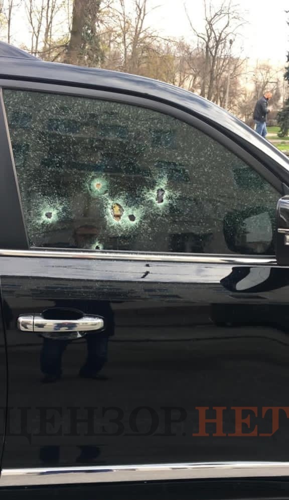 В Днепре киллер расстрелял водителя Land Cruiser и скрылся, введена операция Сирена 08