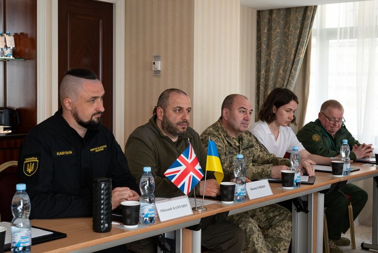 Камишін та Умєров