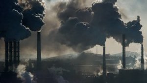 Наиболее загрязненный воздух - на востоке Украины, где сконцентрирован промышленный потенциал, - замглавы Минэкологии Стрелец