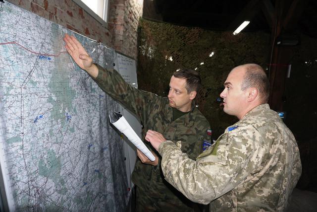 Литовско-польско-украинская бригада в рамках учений Драгон - 2017 проводит командно-штабную тренировку 07