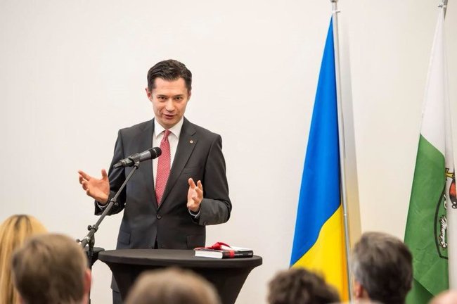 Украинское консульство открыли в австрийском Граце 09