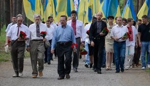 Оппозиция почтила память жертв политических репрессий. ФОТОрепортаж+ВИДЕО