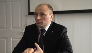 Мер Черкас Бондаренко прийшов у поліцію, але допит скасували