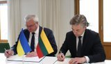 Сибіга і Будріс підписали декларацію щодо повернення викрадених РФ дітей