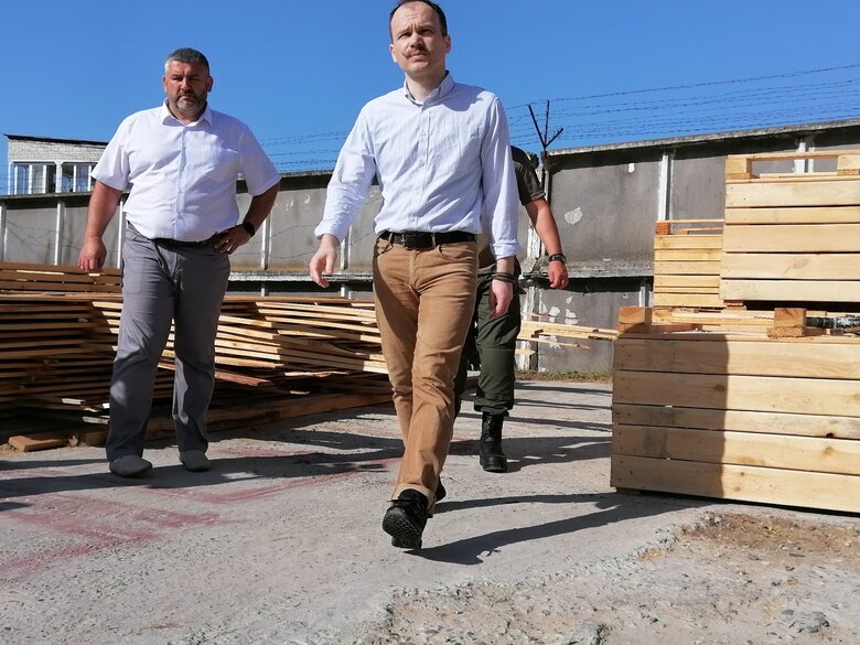 Військові РФ у таборі для військовополонених займаються деревообробкою та приносять користь для суспільства, - Малюська 06