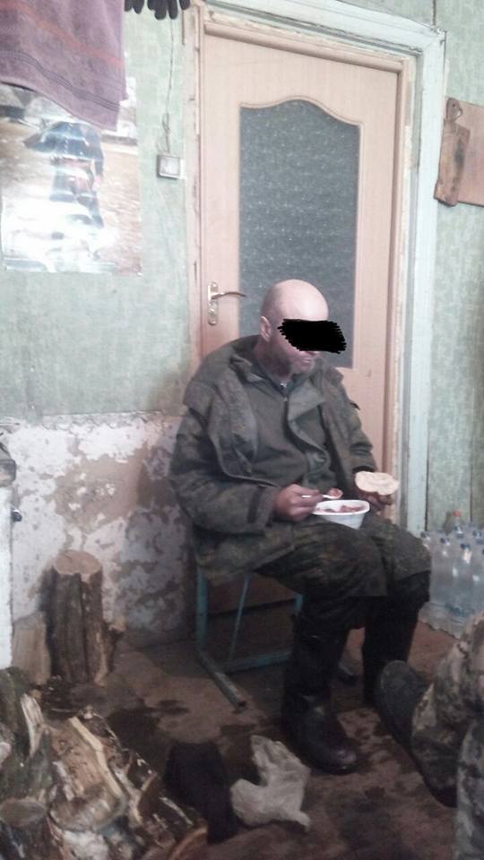 Ukrainian military capture Russian national fighting in ranks of Donbas militants 04