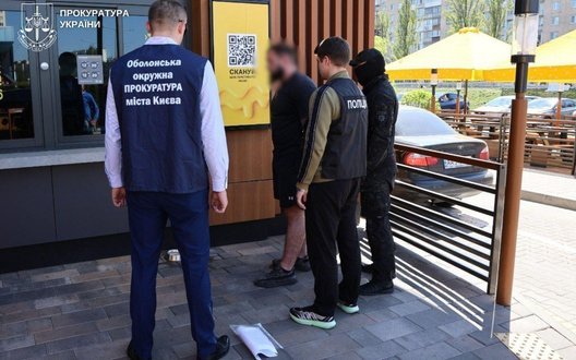 Продавав інвалідність за $28 000 і обмежену придатність за $15 000: судитимуть киянина. ФОТОрепортаж