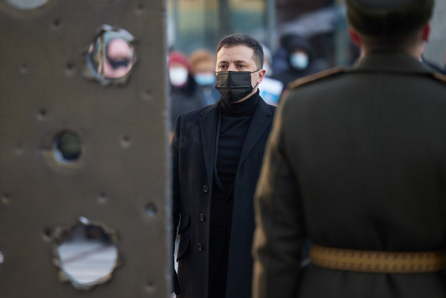 Zelenskyi honors servicepersons who died for Ukraines independence 15