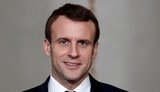Вдалося уникнути найгіршого сценарію - врятовано фасад і вежі. Ми разом відновимо собор, - Макрон про пожежу в Нотр-Дамі