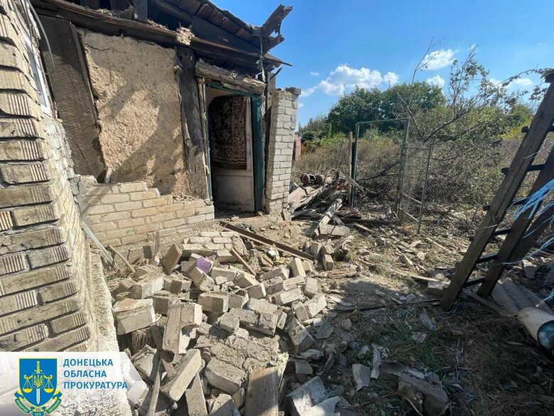 Enemy shelled Avdiivka and surroundings of Toretsk, there are victims, houses are damaged 04