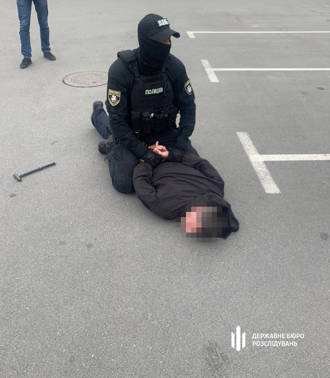 Сотрудник Департамента патрульной полиции задержан при получении 2 тыс. долл. взятки, - ГБР 01
