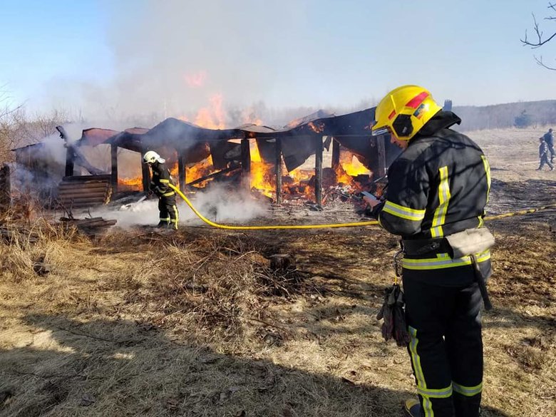 Внаслідок обстрілів Житомирщини знищено 3 та пошкоджено 10 житлових будинків, - ДСНС 01 Внаслідок обстрілів Житомирщини знищено 3 та пошкоджено 10 житлових будинків, - ДСНС 01