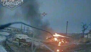 Бойцы 46 ОАэмбр FPV-дронами уничтожили два российских танка возле Марьинки. ВИДЕО