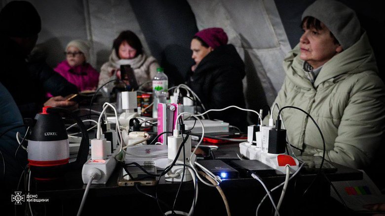 У Вишгороді понад 9 тисяч родин четверту добу без світла