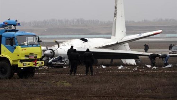 В версиях авиакатастрофы в Донецке множество нестыковок, пока что последней версией является теракт. ВИДЕО
