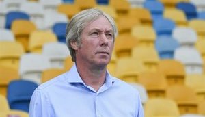 Михайличенко уволен с поста главного тренера киевского 