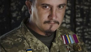 "Їх нічого не змінить", - офіцер ЗСУ Штефан вислухав від пасажирів маршрутки "шквал негативу" через пільговий проїзд