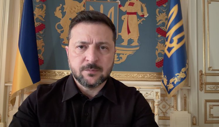 Забезпечують стійкість держави: Зеленський привітав держслужбовців з професійним святом